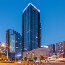 贵阳万颐国际酒店(观山湖公园林城西路地铁站店)