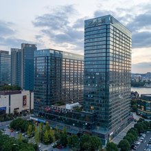 南京紫晶兰湾酒店(百家湖景枫中心店)
