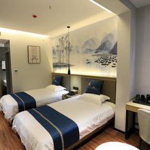 濮阳皇锦智选酒店(濮阳东高铁站店)