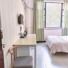 眉山巴适啦旅馆