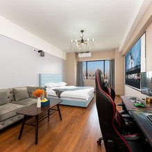 星栖栖·电竞影院民宿(兴业路地铁站东方广场店)