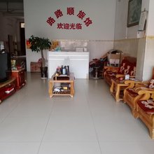 南宁路路顺公寓(三塘嘉和城温泉谷店)