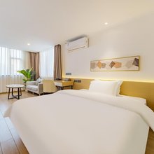 方格致服务式公寓(广州西华路彩虹桥地铁站店)