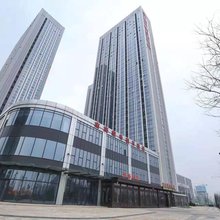 南海壹号假日酒店(大连高新万达广场店)
