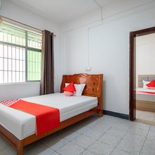 鸿茂商务公寓(惠州诚杰壹中心店)