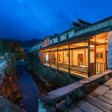 宏村卧溪谷民宿(卢村店)