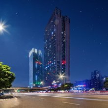 尖峰·悦电竞酒店(重庆北站龙头寺地铁站店)