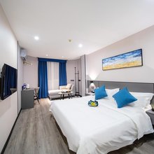 铂尔顿商务公寓(清远顺盈时代广场店)