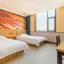 布丁严选酒店(济南齐鲁儿童医院山东国际会展中心店)