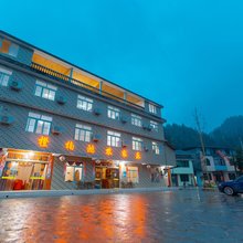 瓦屋山橙楠鸿农家乐