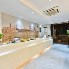 速8酒店(华西医院省体育馆地铁站店)