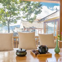 微泮·安馨Courtyyard·民谣旅拍花园度假庭院(丽江古城四方街店)