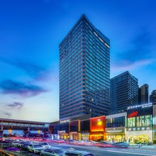 丽呈睿轩酒店(成都蜀都万达郫县高铁站店)
