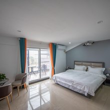 柏爱酒店(武汉环岛路店)