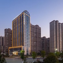 天海柏唐江景酒店(联盛快乐城九江市第三中学店)