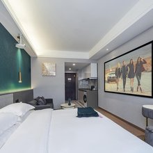 吉米酒店(洋湖公园南门店)