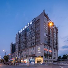 格诺瑞斯主题酒店(南郊公园恰同学少年广场店)