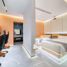 湖州易趣电竞主题酒店(东吴银泰城店)