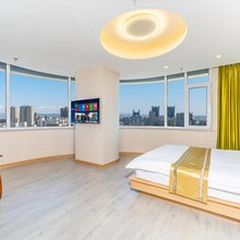 丹东悦来投影主题民宿(天赐未来城店)