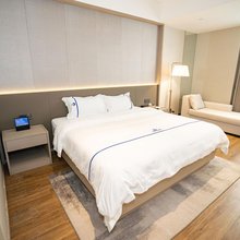 廉江云上春晖酒店