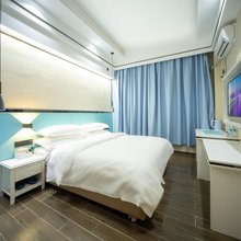 清馨智能主题民宿(清远石角店)