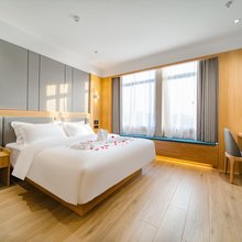 云泊智慧酒店(诸暨荣怀中学店)