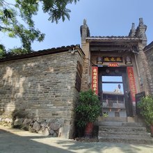 逸龙苑特色民宿(阳朔遇龙河景区店)