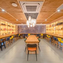星尚客栈(上海虹桥威宁路地铁站店)