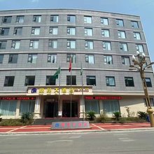 威信鼎昂大酒店