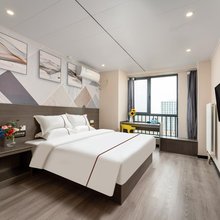 曼悦拾光公寓(济南唐冶历城二中店)