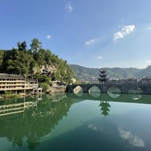 山水谈客栈(镇远古城祝圣桥景观店)