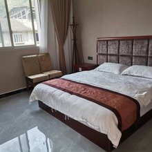 宝兴喜洋洋商务酒店