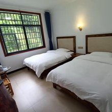 张家界熊雄客栈