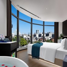 陌澜酒店(长沙五一广场IFS国金中心店)