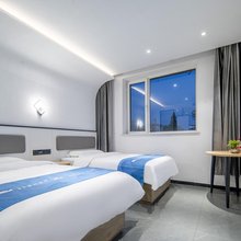 金瑞优优酒店(保定华北电力大学信誉楼店)