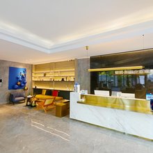 深圳阿里生态酒店(水贝珠宝城田贝地铁站店)