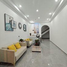 轻住U+民宿(昆明石闸地铁站昙华寺公园店)