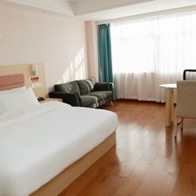 城市大酒店(会昌戏剧小镇店)