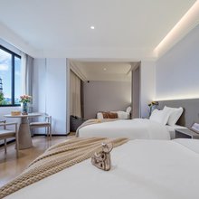 非同酒店(绍兴鲁迅故里城市广场地铁站店)