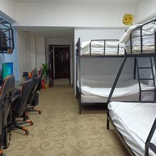 树懒电竞民宿(株洲火车站金轮服装市场店)