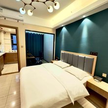 星爵电竞民宿(阜阳恒大绿洲店)
