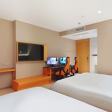 竞放电竞酒店(上海延长路地铁站店)