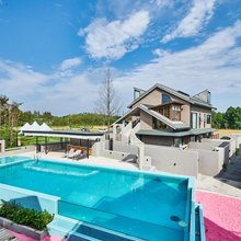 花开半夏·田园美墅度假村