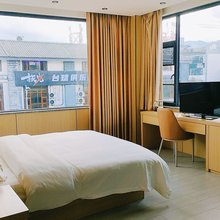 鹤庆秋琳酒店