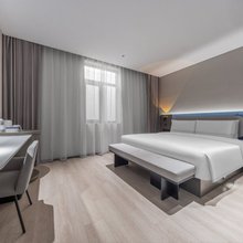 北京南站大兴机场线草桥地铁站轻居酒店