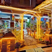 云起丹霞江畔度假民宿(丹霞山景区店)
