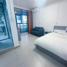 东弘居公寓(广州中山三院岗顶地铁站店)