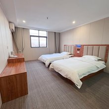 麦肯时尚酒店(郑州南曹店)