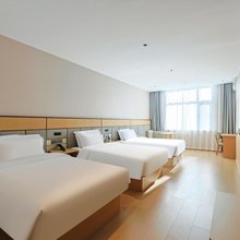 艺境酒店(珲春购物中心海鲜街店)