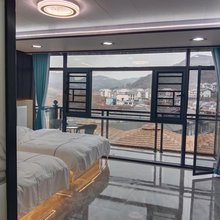 七彩山鸡农家